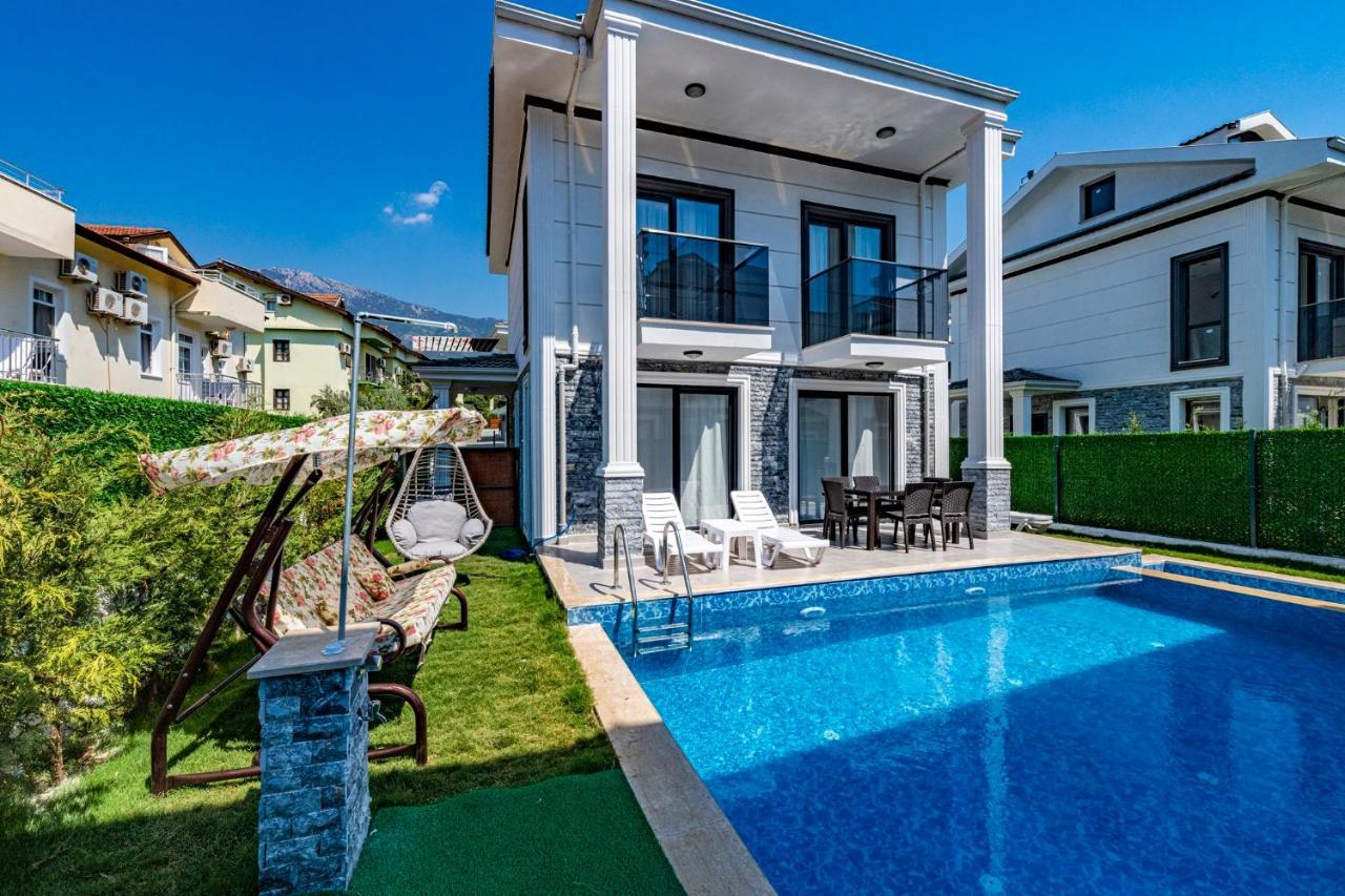 Salkim- 4 Bedroom Holiday Villa In Oludeniz Fethiye Zewnętrze zdjęcie