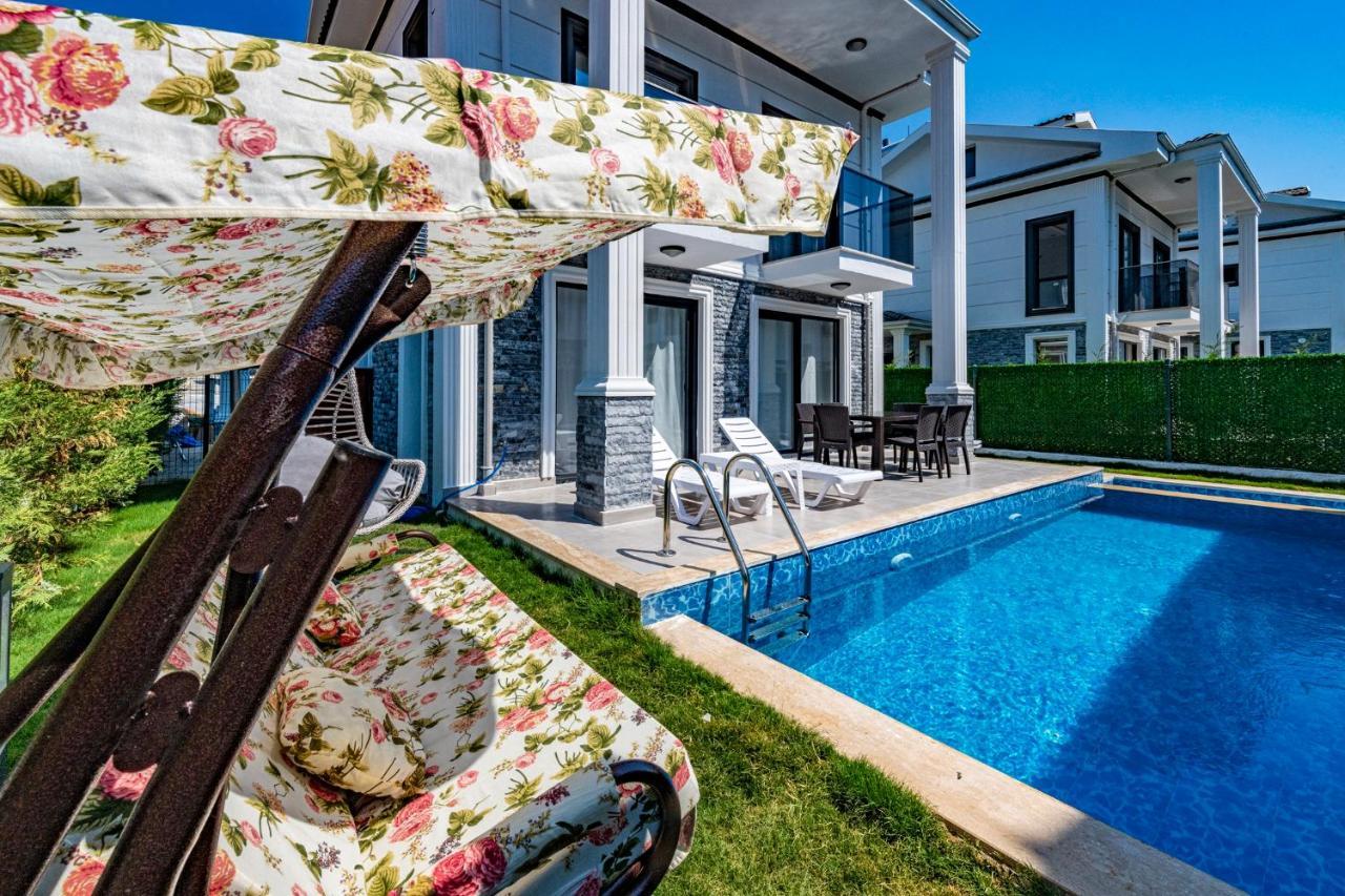 Salkim- 4 Bedroom Holiday Villa In Oludeniz Fethiye Zewnętrze zdjęcie